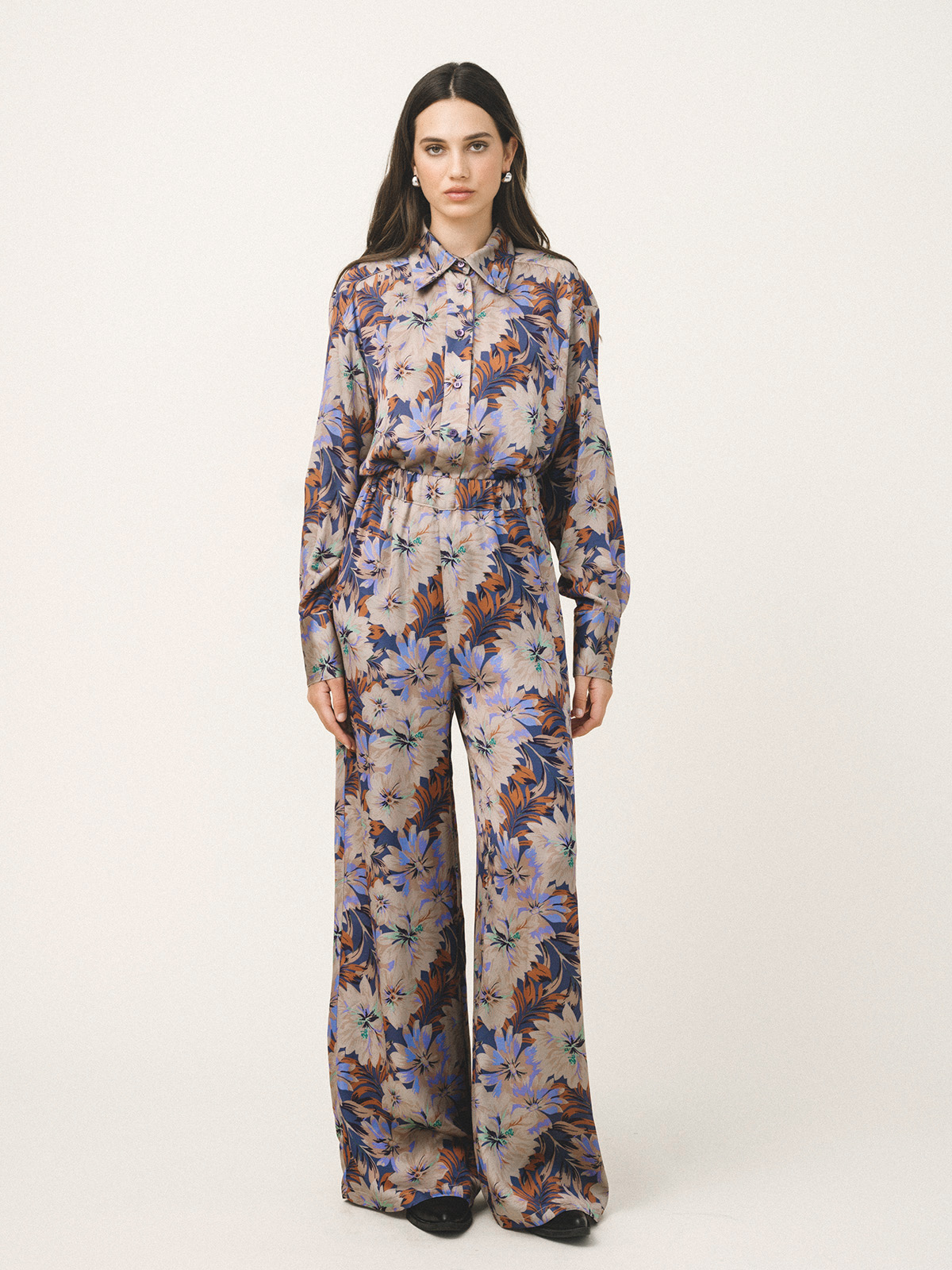 Love-and-alicia-fw26-229 Παντελόνι Ariande φλοράλ - Image 1