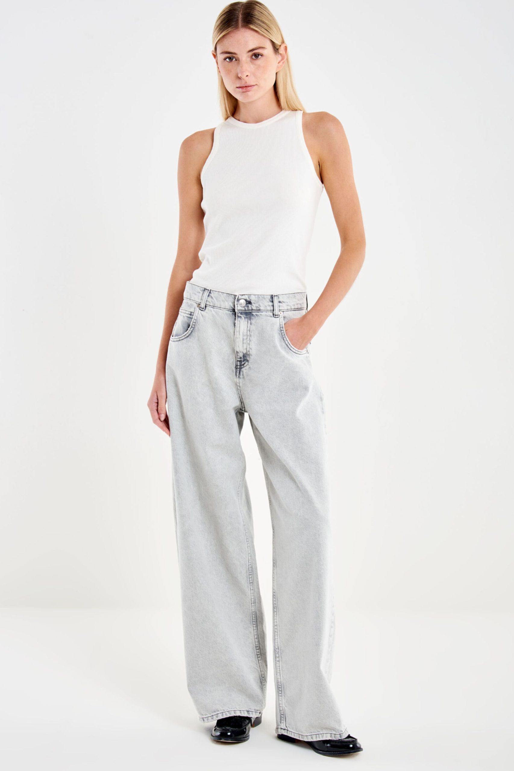 Untitled design(47) Τζιν Mia γκρι ανοιχτό - Image 1