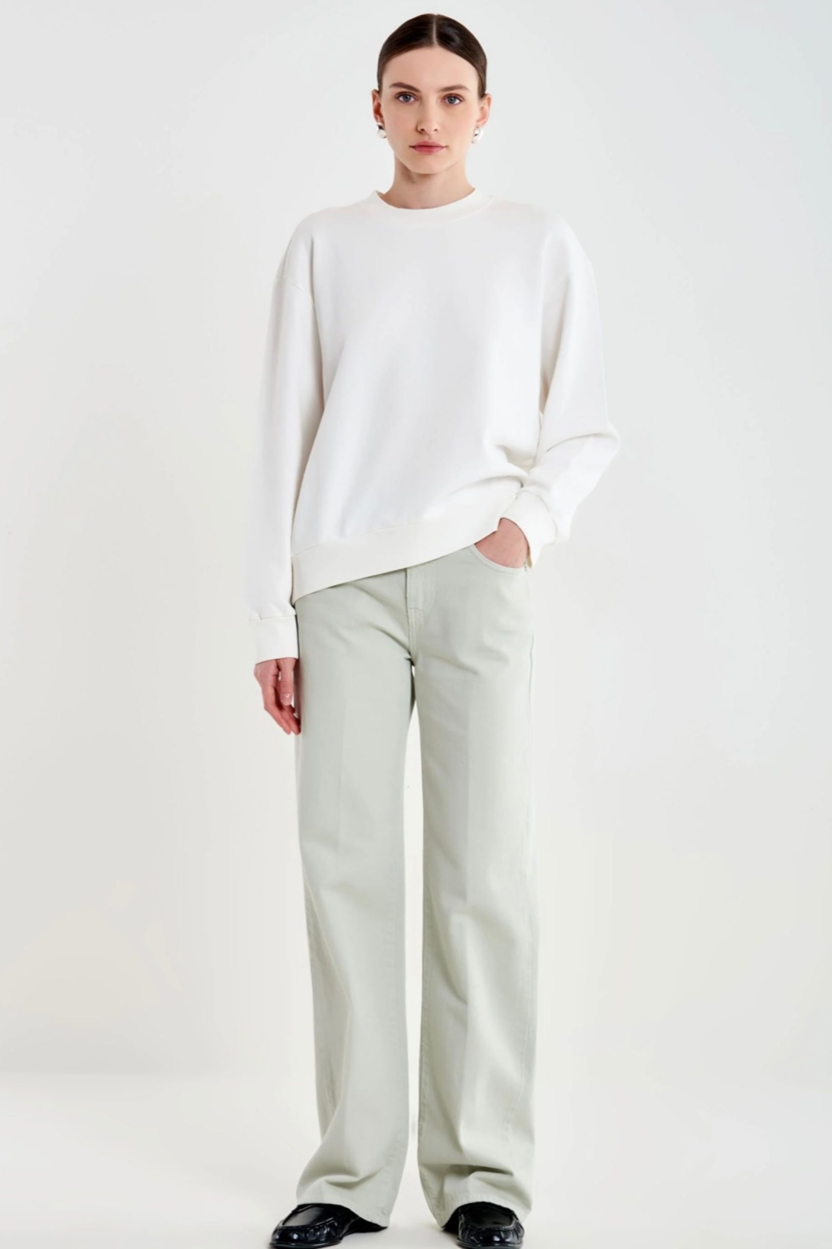 Untitled design(73) Φούτερ με στρογγυλή λαιμόκοψη λευκό - Image 1